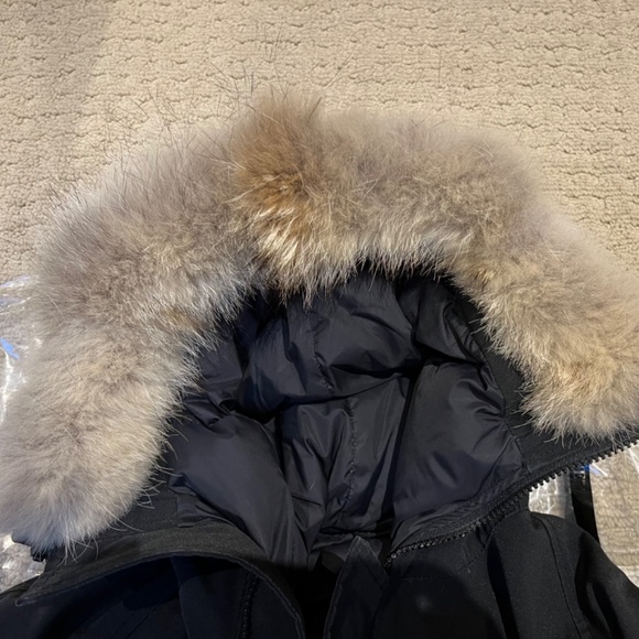 Canada Goose Chilliwack Bomber Heritage in Black style: 7950Y R - Picture 7 of 9